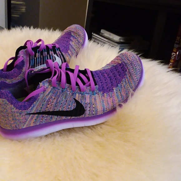 Nike Shoes - Women's nike free RN flyknit running shoe